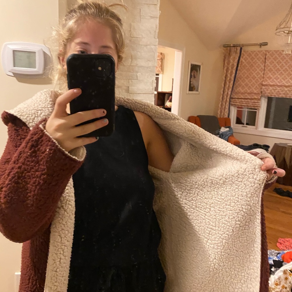 Fuzzy jacket - Picture 2 of 4